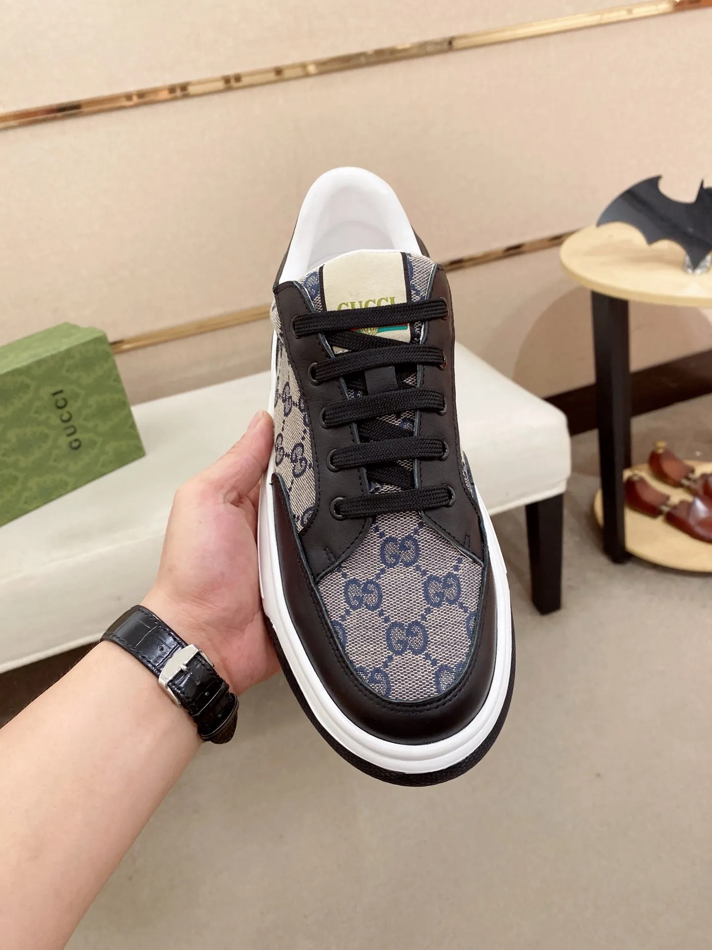 Men's clothing and shoes💰 440💰🇮🇹🇮🇹GUCCI🔍🔍New models are on sale at the same time at counters, uppers🇮🇹 Italian imported first-layer cowhide, fully imported sheepskin lining💪💪, completely 1⃣️ to 1 ⃣️Re-engraved🇮🇹💪💪, ⚠Sole: The original sole is specially provided by the original factory, the exclusive movable molded sole is super comfortable, ⚠The original factory follows the order, 🔍🔍high quality, you can enter and exit the counter at will, welcome to compare⚠. Code number:38-44